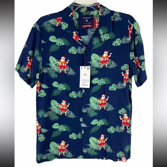 NEW Denim & Flower Ricky Singh Christmas Hawaiian Santa Shirt large MSRP $44 - Picture 1 of 9